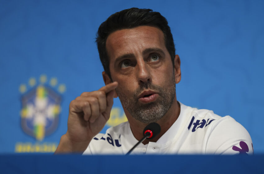 TERESOPOLIS, BRAZIL - JUNE 03: General Coordinator of the Brazilian national football team, Edu Gaspar, attends to the media during a press conference of the Brazilian national football team at the squad's Granja Comary training complex on June 03, 2019 in Teresopolis, Brazil. (Photo by Buda Mendes/Getty Images)