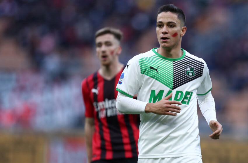 STADIO GIUSEPPE MEAZZA, MILANO, ITALY - 2021/11/28: Giacomo Raspadori of Us Sassuolo looks on during the Serie A match between Ac Milan and Us Sassuolo. Us Sassuolo wins 3-1 over Ac Milan. (Photo by Marco Canoniero/LightRocket via Getty Images)