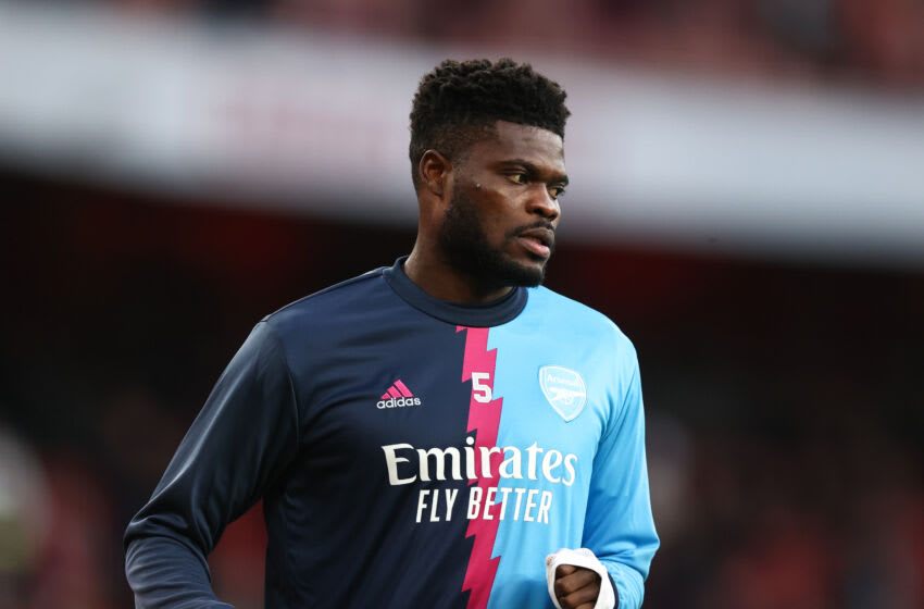 LONDON, ENGLAND - JANUARY 22: Thomas Partey of Arsenal during the Premier League match between Arsenal FC and Manchester United at Emirates Stadium on January 22, 2023 in London, United Kingdom. (Photo by James Williamson - AMA/Getty Images)