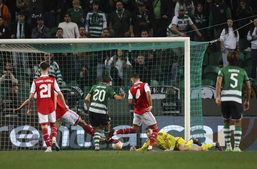 Sporting Lisbon's Portuguese forward Paulinho Dias Fernandes (C) scores his team's second goal during the UEFA Europa League last 16 first leg football match between Sporting CP and Arsenal at Jose Alvalade stadium in Lisbon on March 9, 2023. (Photo by FILIPE AMORIM / AFP) (Photo by FILIPE AMORIM/AFP via Getty Images)