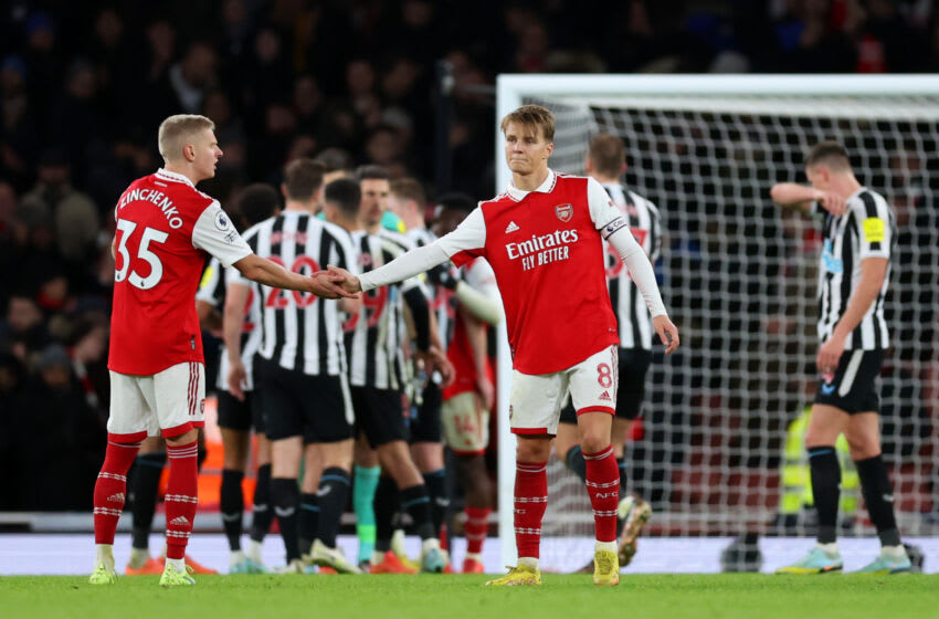 LONDON, ENGLAND - JANUARY 03: Martin Odegaard embraces Oleksandr Zinchenko of Arsenal after the draw during the Premier League match between Arsenal FC and Newcastle United at Emirates Stadium on January 03, 2023 in London, England. (Photo by Julian Finney/Getty Images)
