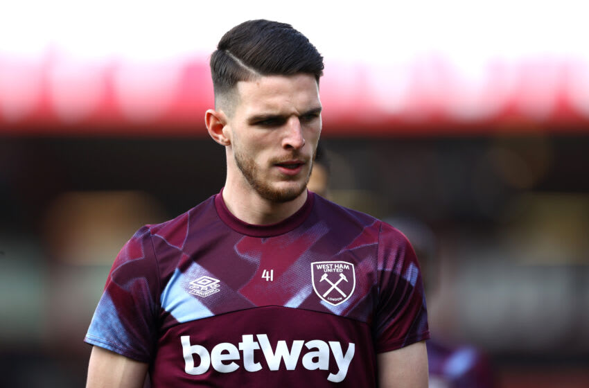 BOURNEMOUTH, ENGLAND - APRIL 23: Declan Rice of West Ham United warms up prior to the Premier League match between AFC Bournemouth and West Ham United at Vitality Stadium on April 23, 2023 in Bournemouth, England. (Photo by Michael Steele/Getty Images)