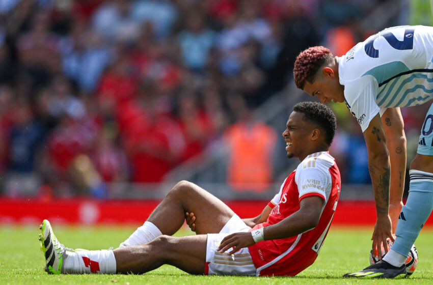 LONDON, ENGLAND - AUGUST 12: Jurrien Timber of Arsenal goes down with an injury during the Premier League match between Arsenal FC and Nottingham Forest at Emirates Stadium on August 12, 2023 in London, England. (Photo by Clive Mason/Getty Images)