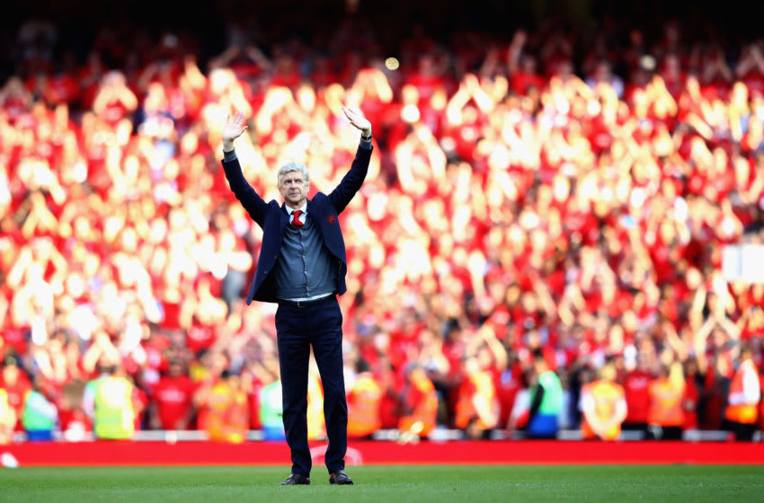 LONDON, ENGLAND - MAY 06: Arsenal manager Arsene Wenger says goodbye to the Arsenal fans after 22 years at the helm at the end of the Premier League match between Arsenal and Burnley at Emirates Stadium on May 6, 2018 in London, England. (Photo by Clive Mason/Getty Images)